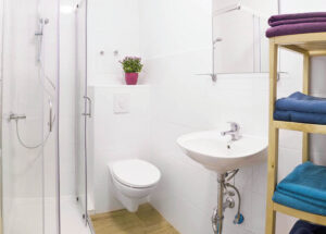 1.OG Apt11 Bad 600x429